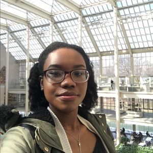 Meet your Posher, Akili